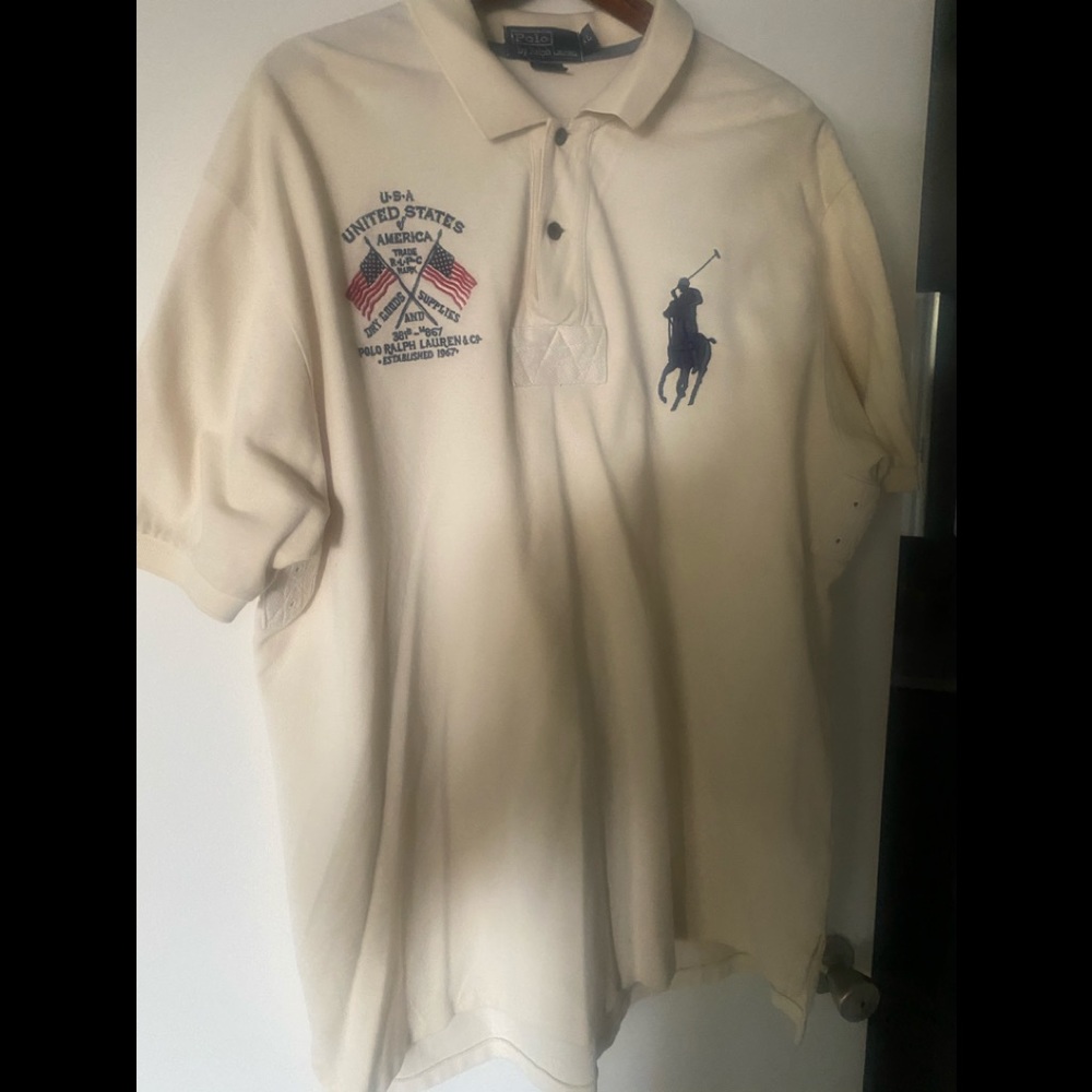 Polo shirt 👕 By Ralph Lauren 💧💧💧